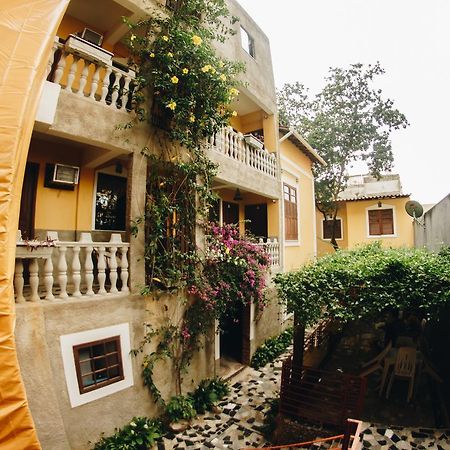 Hostel Da Bruna - Botafogo ริโอเดจาเนโร ภายนอก รูปภาพ