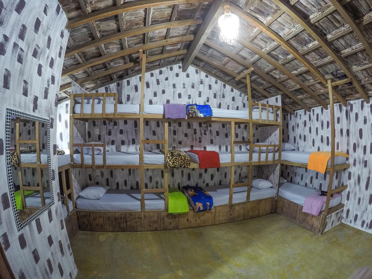 Hostel Da Bruna - Botafogo ริโอเดจาเนโร ภายนอก รูปภาพ