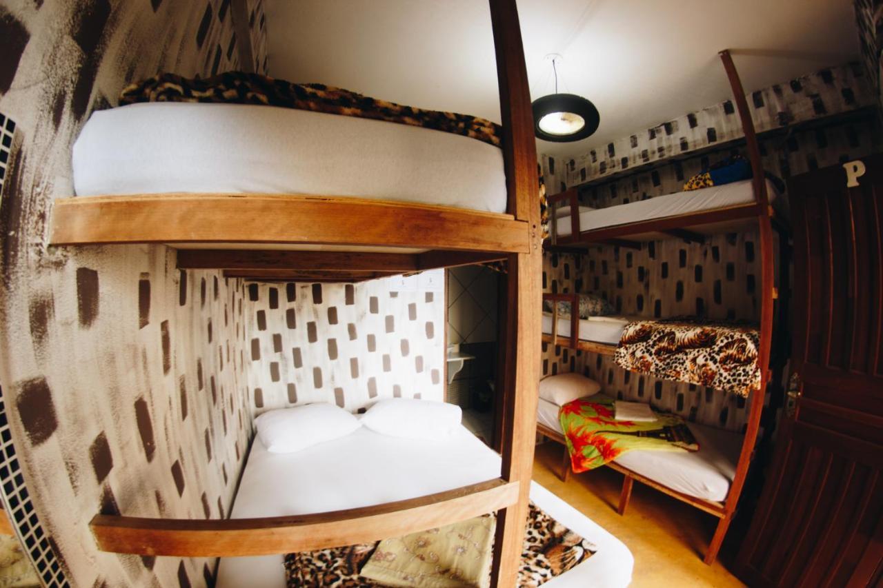 Hostel Da Bruna - Botafogo ริโอเดจาเนโร ภายนอก รูปภาพ