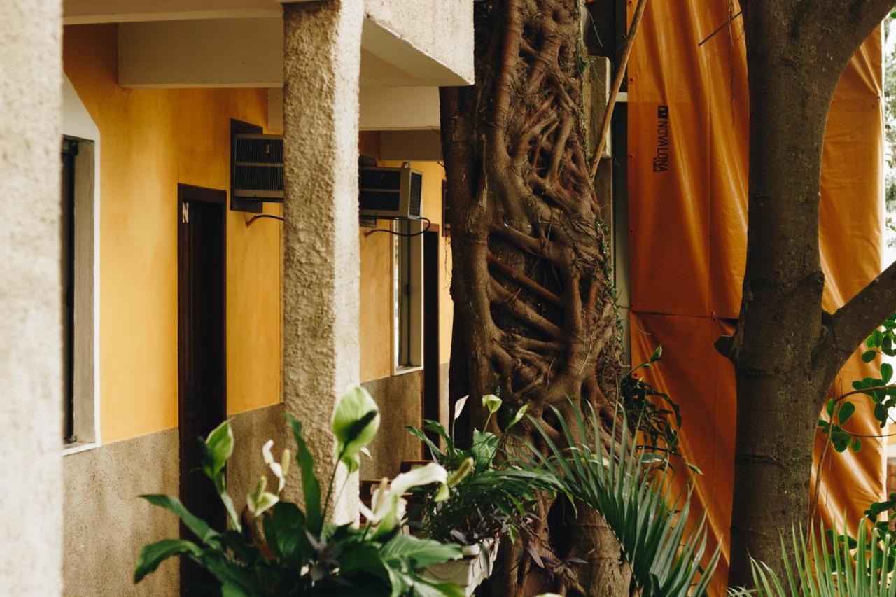 Hostel Da Bruna - Botafogo ริโอเดจาเนโร ภายนอก รูปภาพ
