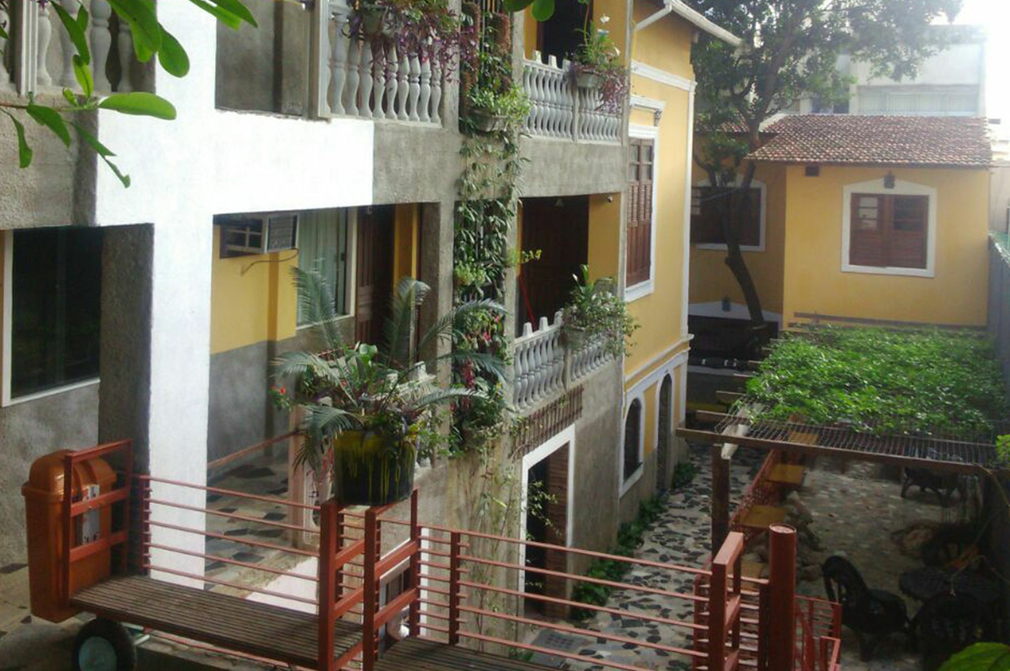 Hostel Da Bruna - Botafogo ริโอเดจาเนโร ภายนอก รูปภาพ